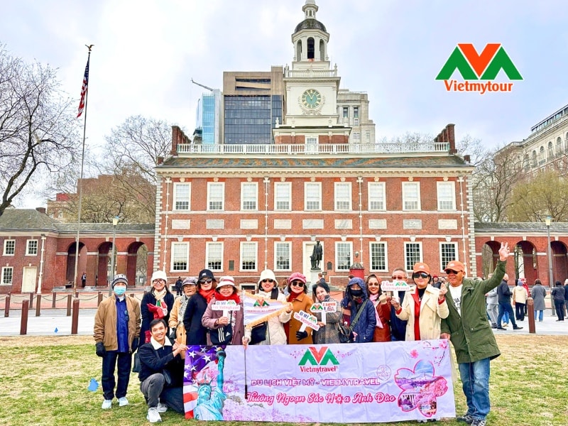 independence-hall-vietmytour.jpg