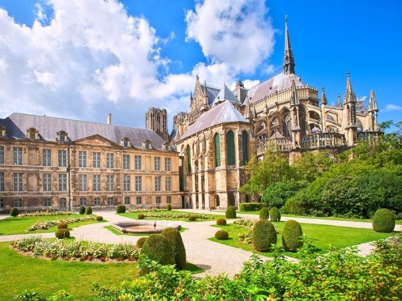 nha-tho-reims.jpg