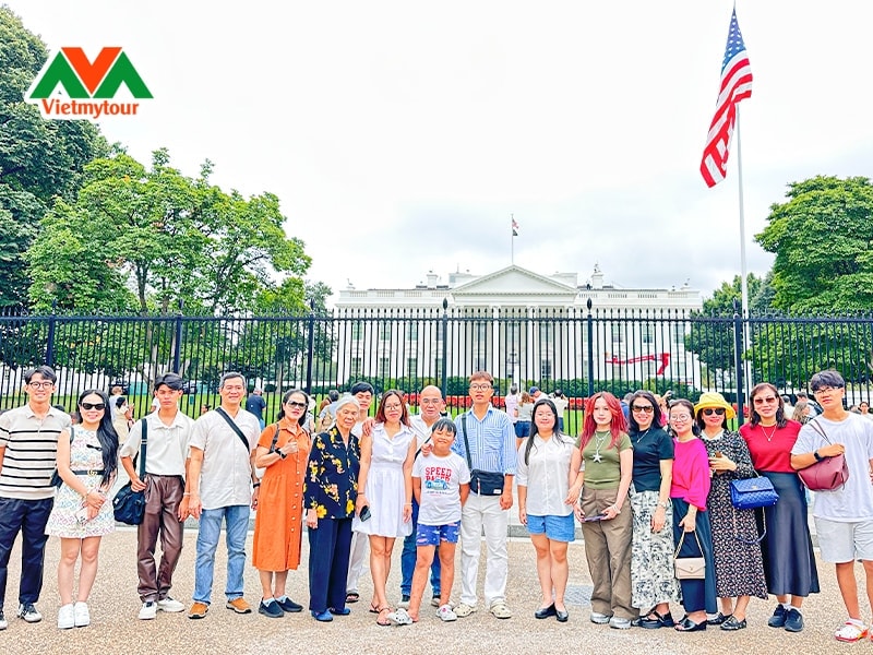 nha-trang-white-house-vietmytour.jpg