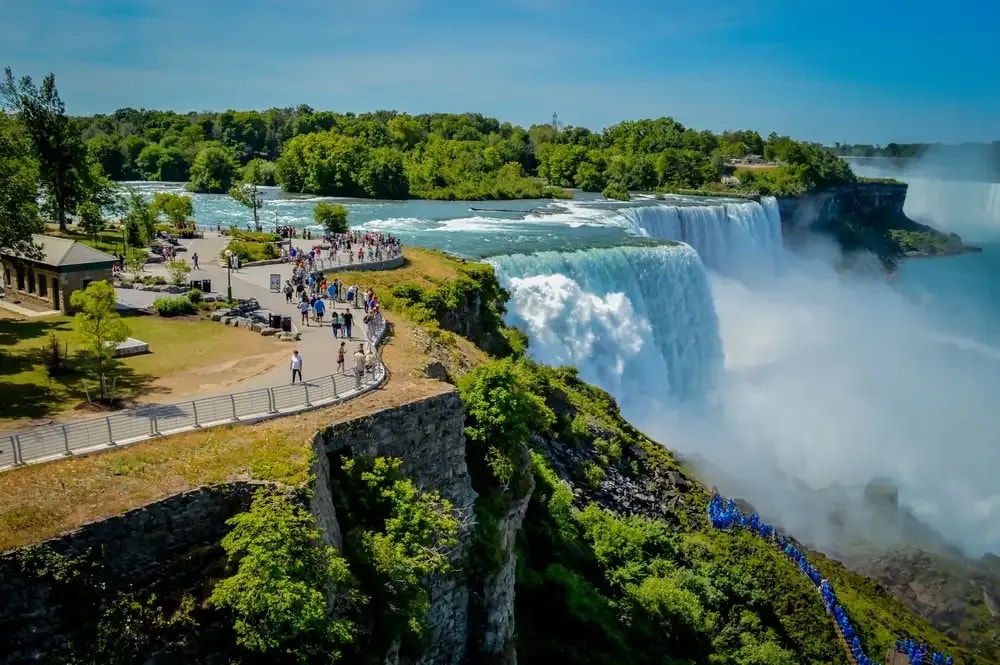 thac-niagara-1.webp