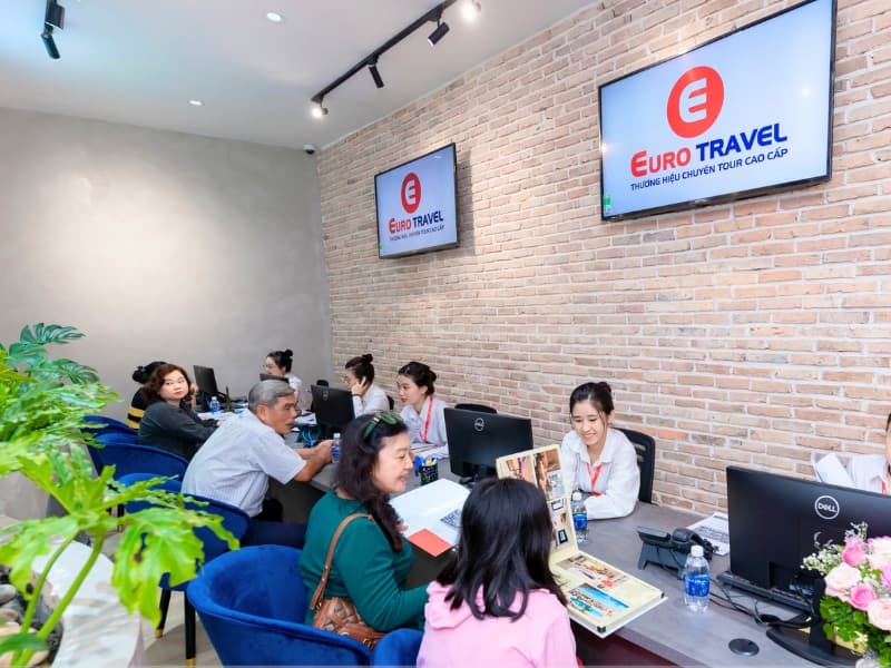 EuroTravel.jpg EuroTravel.jpg